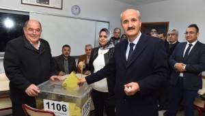 BAŞKAN OKAY OYUNU KULLANDI..