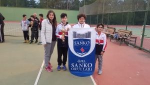 SANKO Okulları Yıldız Erkek Tenis Takımı İl İkincisi Oldu
