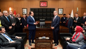 Büyükşehirde Devir-Teslim Yapıldı..