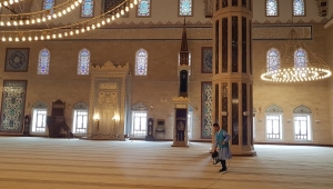 Başkan Mahçiçek, “Camilerimiz Gül Koktu”..