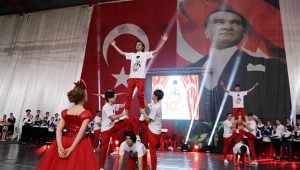 BÜYÜK ÖNDER, 100 YIL ÖNCE SAMSUN’DA SÖNMEYECEK ATEŞ YAKTI..
