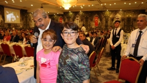 ÇALIŞANLARIMIZLA BİRLİKTE BÜYÜMEK ÖNCELİĞİMİZDİR..