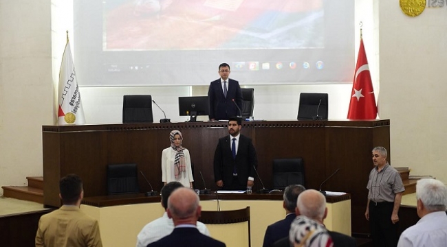 DULKADİROĞLU MECLİSİ İLK KEZ BAŞKANSIZ TOPLANDI..