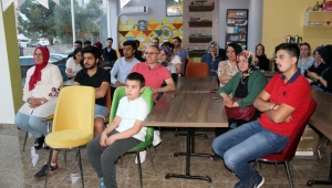 Kitap Yaprağı Eğitim Gelişim ve Farkındalık Derneği Gökyüzüne Resim Çizdi