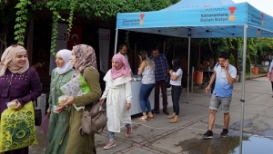 BÜYÜKŞEHİR ÖĞRENCİLERİ KARŞILIYOR..