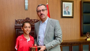 BAŞKAN GÜNGÖR SEVİLAY ÖZTÜRK’E BAŞARI DİLEDİ...
