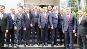 ÇEVRE VE ŞEHİRCİLİK BAKANI MURAT KURUM İŞ DÜNYASI İLE BULUŞTU..