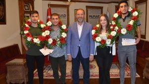 MÜSİAD MİLLİ SPORCULARI AĞIRLADI...