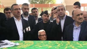 Nuri Pakdil Son Yolculuğuna Uğurlandı..