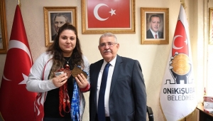 Avrupa Şampiyonu’ndan Başkan Mahçiçek’e Ziyaret..