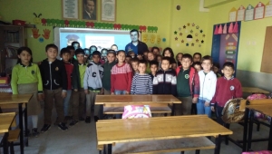 Jandarmadan Okullarda Öğrencilere Trafik Eğitimi