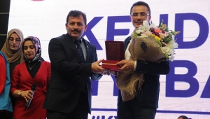 DR. ENDER SARAÇ GENÇLERE “KENDİNE İYİ BAK” DEDİ..