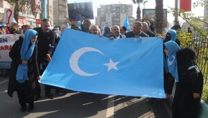 Al Bayraklı Ede’lerden Gök Bayraklı Mazlumlara Selâm Gitti...