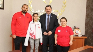 ALİ İHSAN KABAKÇI MİLLİLERİMİZE BAŞARI DİLEDİ..