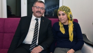 BAŞKAN AYDIN, BETÜL'ÜN BİR TALEBİNİ DAHA YERİNE GETİRDİ..