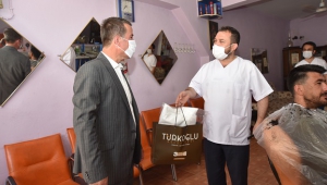 OSMAN BAŞKAN'DAN BERBERLERE BAYRAM HEDİYESİ...