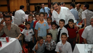 ABDULKADİR KONUKOĞLU, “ZİRVEDEKİ 30 GÜÇLÜ LİDER” ARASINDA...