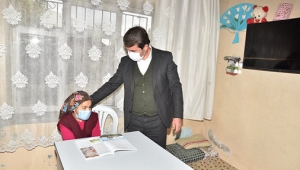 BAŞKAN OKUMUŞ’TAN HER ÖĞRENCİYE BİR MASA….
