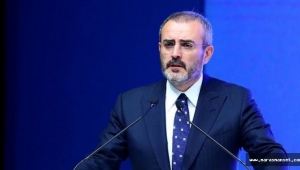 Siyasal sistemi tartışmaya açmak demokrasiye yeni bir müdahale zemini hazırlamaktır..