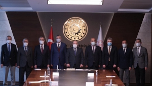 Bakan Mustafa Varank’tan Kahramanmaraş’a destek...