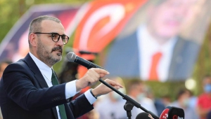 Gazeteciler, mesleğini fedakarlıkla ifa eden kahramanlardır..