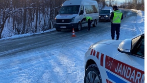 Jandarma trafik sürücüleri uyardı..