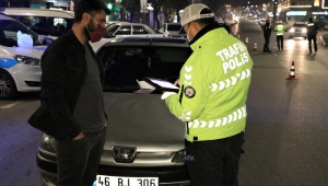 Olmayan ehliyetine 2. kez el konuldu ..