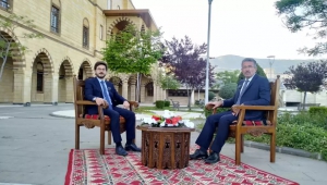 Kur’an Bize Yol Gösterir