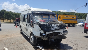 Kahramanmaraş’ta minibüs ile hafif ticari araç çarpıştı: 7 yaralı 