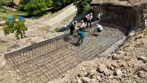 O Yoldaki Heyelan Sorununu Büyükşehir Çözüyor