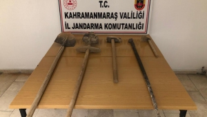 Yasakta define ararken yedikleri cezayla ceplerindeki paradan oldular