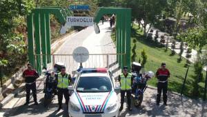 Türkoğlu’nda jandarma trafikten droneli denetim
