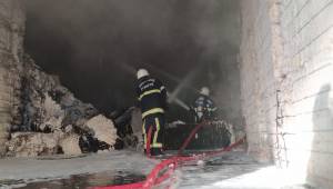 Kahramanmaraş’ta tekstil fabrikasında depo yangını