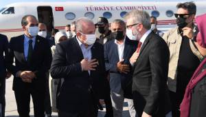 TBMM Başkanı Mustafa Şentop şeref defterini imzaladı