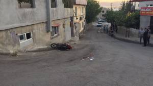 Elektrikli bisikletiyle duvara çarptı ağır yaralandı