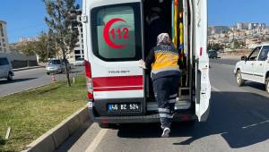 Kahramanmaraş’ta otomobil ağaca çarptı