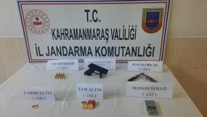 Kiraladıkları araçla şehir şehir gezip sahte altın sattılar