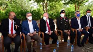 Vali Coşkun, Gazilerle yakından ilgilenerek hasbihal etti 