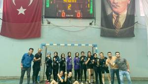 Kahramanmaraş kadınlar hentbol takımı şampiyon oldu