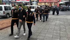Aranan 87 kişi yakalandı