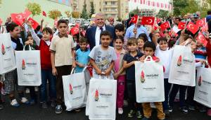 Çocuklarımıza öğreteceğimiz en güzel alışkanlıklardan biri de kitap okuma alışkanlığıdır