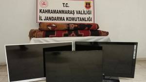 JASAT ikamet hırsızlarını enseledi...