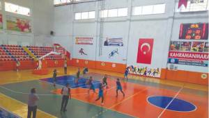 Okullar arası basket heyecanı başladı..