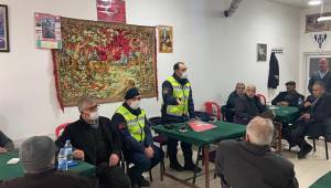 Jandarma trafik sürücülere güvenli trafiği anlattı..