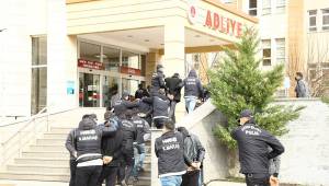 Kahramanmaraş’ta Uyuşturucu Ticareti Yapan Organize Suç Örgütüne Şafak Operasyonu