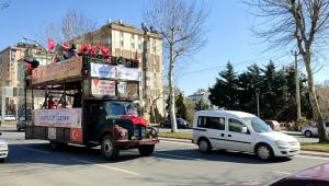Nostaljik Otobüste Kahramanlık Türküleri coşturdu..