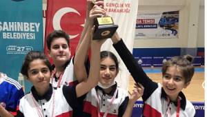 Sanko’lu öğrenciler masa tenisinde il 4. sü oldu...