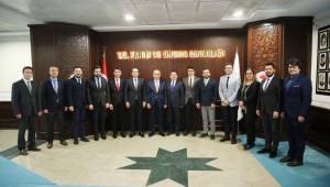 Genç Kahramanmaraşlılar Derneği'nden Bakan Kirişçi'ye Ziyaret