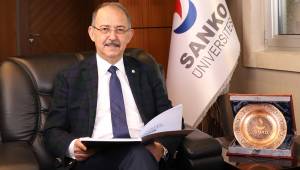 “Kadınlar, Yaşamın Kaynağı, Renkleri ve Değerleridir”