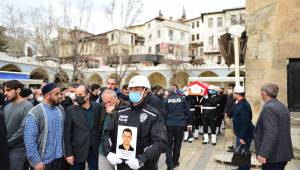 Kahramanmaraşlı polis memuru son yolculuğuna uğurlandı